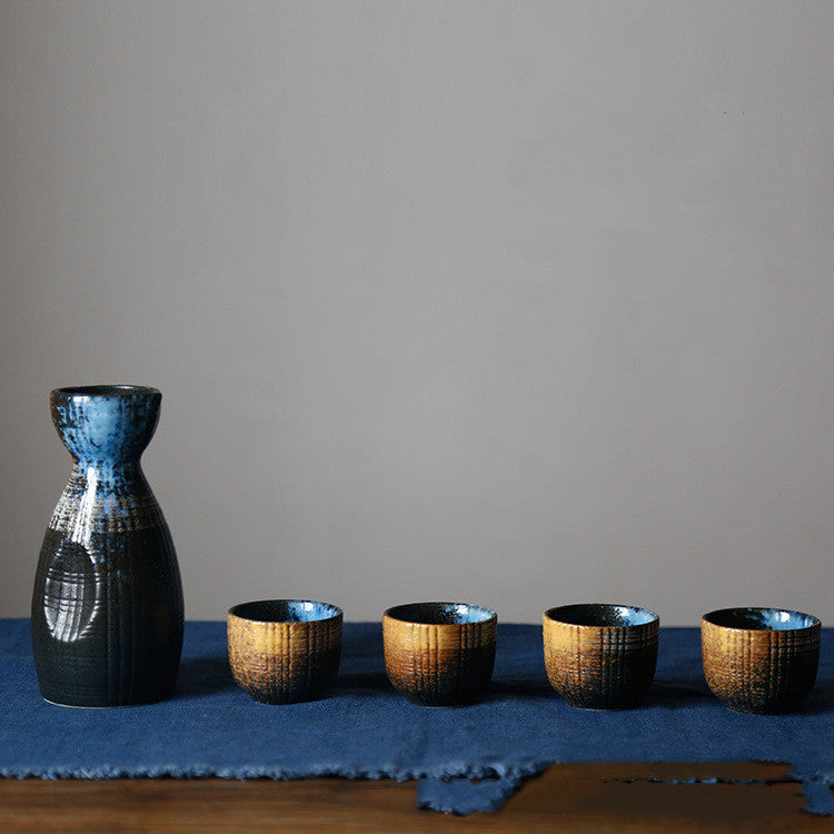 SakeFlow – Kreativer Keramik Dekante